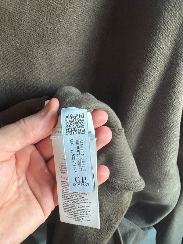 Sweat CP COMPANY neuf avec étiquette (