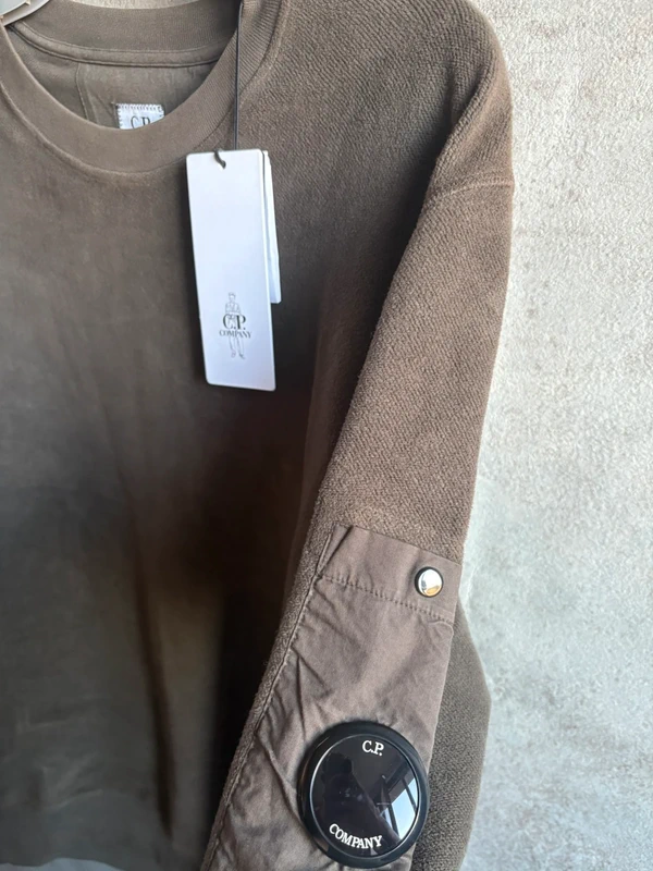 Sweat CP COMPANY neuf avec étiquette (